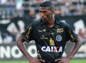 Lateral-direito Leandrinho