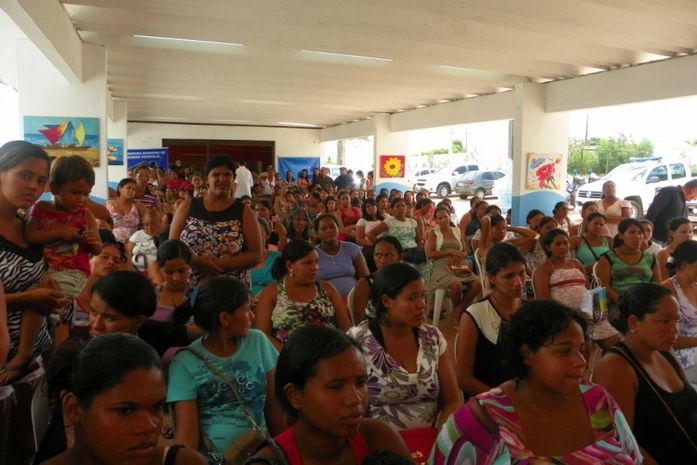 Gestantes de Delmiro Gouveia recebem cestas nutricionais