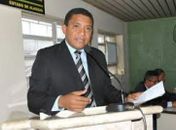 Vereador critica atuação dos agentes da ARSAL e defende taxistas