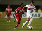 São Paulo faz o simples, reverte vantagem e elimina o CRB da Copa do Brasil