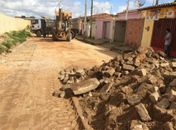 Prefeitura inicia obras em pontos críticos do município