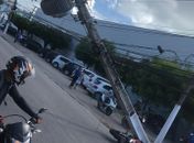 Colisão entre carro e moto derruba poste, na Av. Gustavo Paiva; via foi totalmente bloqueada