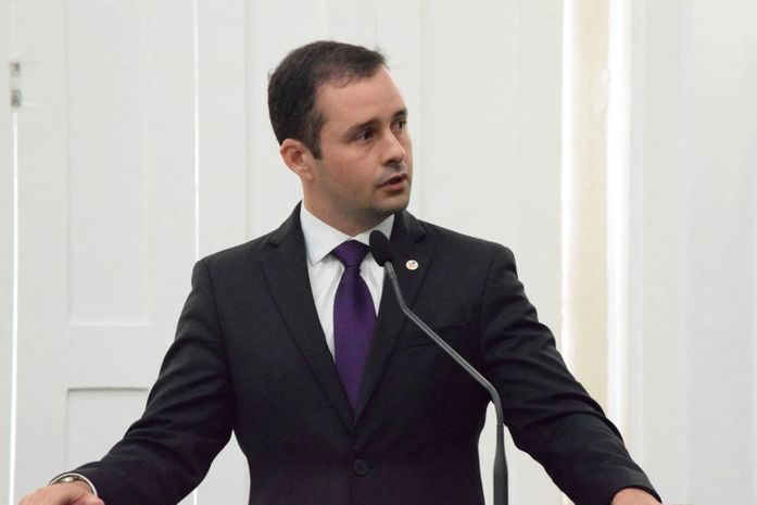 Deputado Bruno Toledo