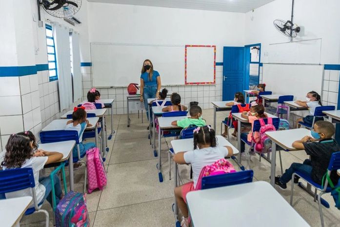 Funcionalismo da Educação em Maceió tem sido respeitado e os recursos referentes às progressões estão sendo pagos