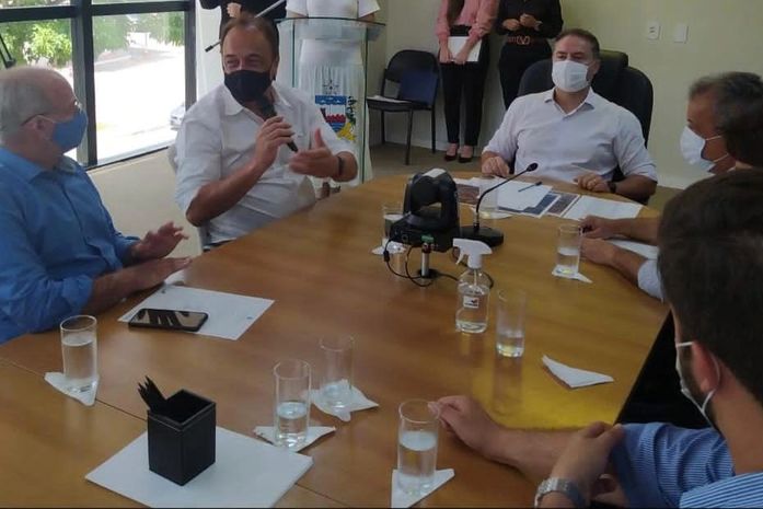 Cidade mais Linda: Deputado Galba Novaes prestigia assinatura da ordem de serviço para obras em Taquarana