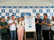 Governador entrega adutora, autoriza 17 km de asfalto e participa de inauguração de frigorífico em São Braz