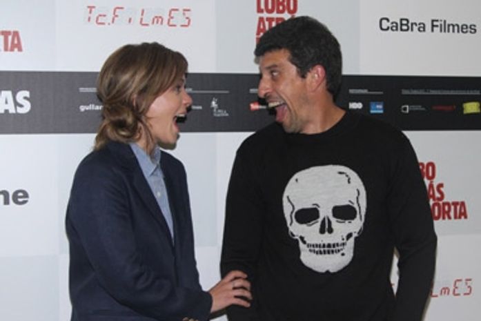 Leandra Leal e Milhem Cortaz caem no riso em coletiva de imprensa