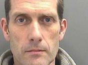 Vice-diretor de escola é preso por gravar alunos no banheiro