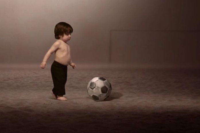 Shakira lança clipe de música da Copa com o filho e Carlinhos Brown