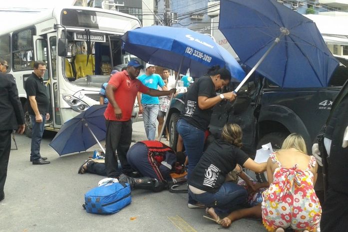 Acidente deixou passageiros de ônibus bastante feridos