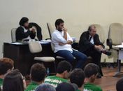 Rodolfo Amaral se emociona durante depoimento