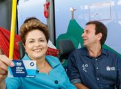 Em inauguração no Rio, Dilma rasga elogios ao PMDB