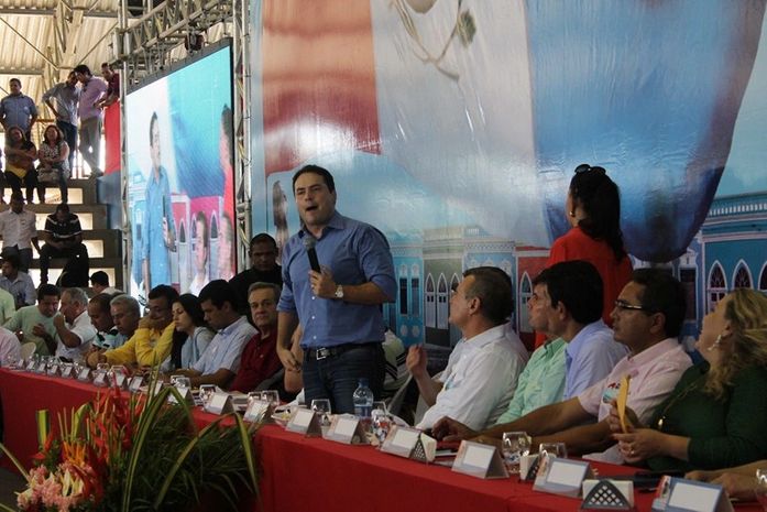 Aliança de 10 partidos tem Renan Filho pré-candidato ao governo e Luciano Barbosa vice