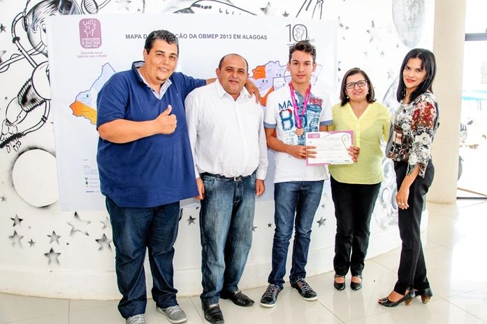 Estudantes limoeirenses finalistas da OBMEP são homenageados em Arapiraca