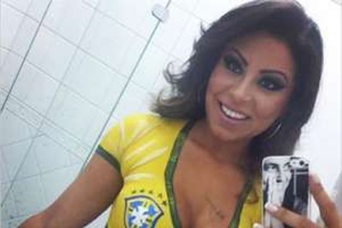 Thammy Miranda ganha foto sensual da namorada e posta na web