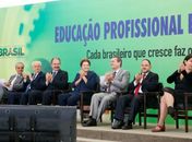 Renan participa de lançamento da segunda etapa do Pronatec