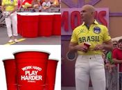 Rapper Pitbull repete look polêmico usado na abertura da Copa