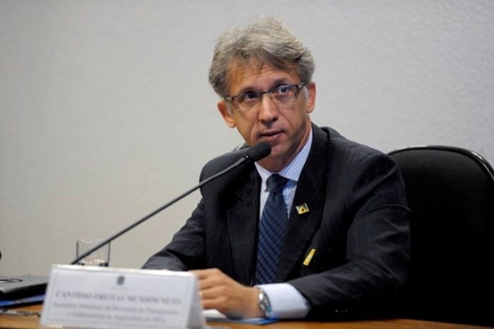 Cantídio Freitas assume o cargo nesta segunda
