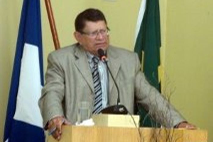 Luciano Gaia apresenta título de cidadão santanense ao Renan Filho e Luciano Barbosa