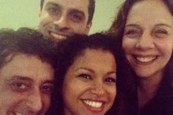 Atores do 'Castelo-Rá-Tim-Bum' se reúnem em "selfie"