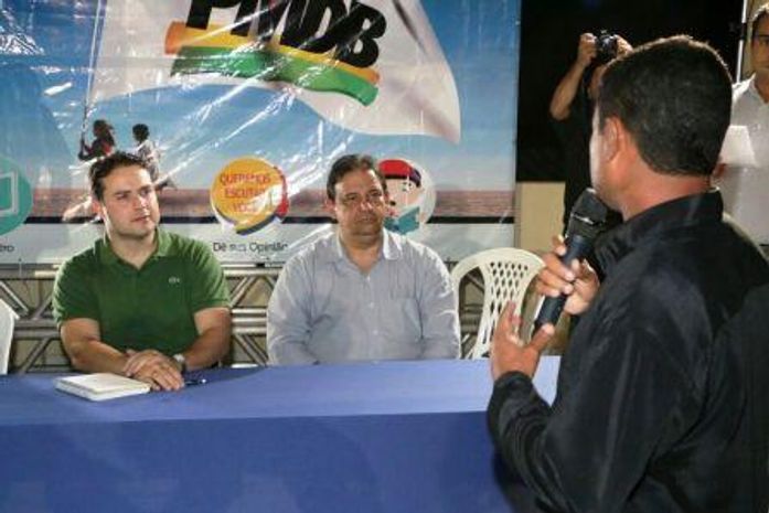 “Governo tem que voltar a investir em Maceió e ouvir o cidadão”, diz Renan Filho na Vila Emater