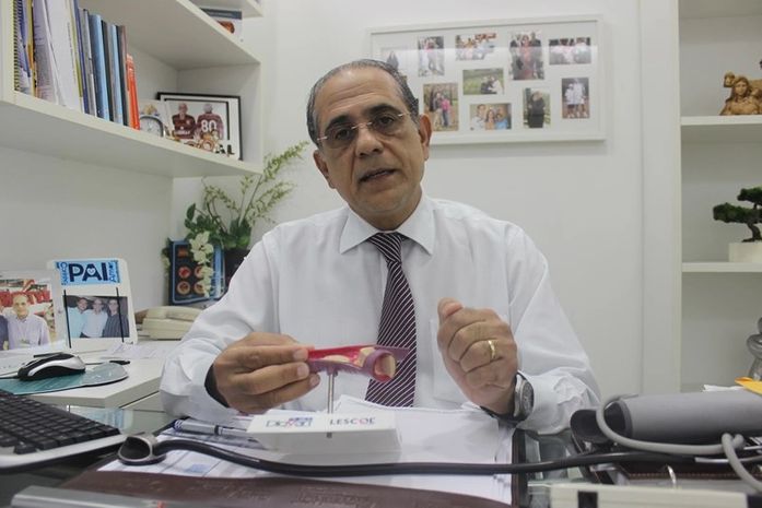 Dr. Carlos Alberto Macias