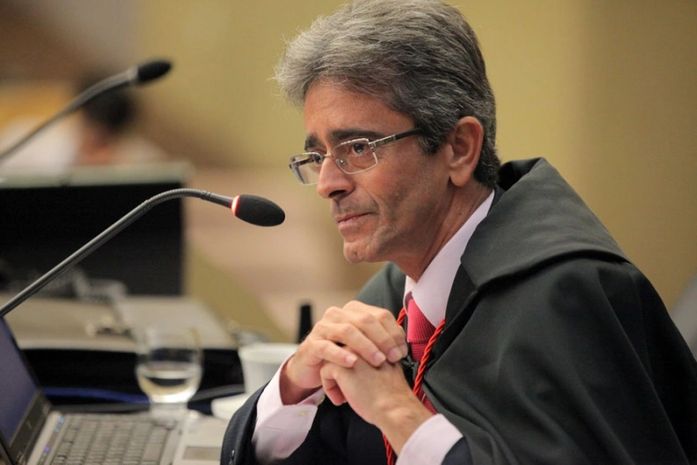 Desembargador Fábio José Bittencourt Araújo
