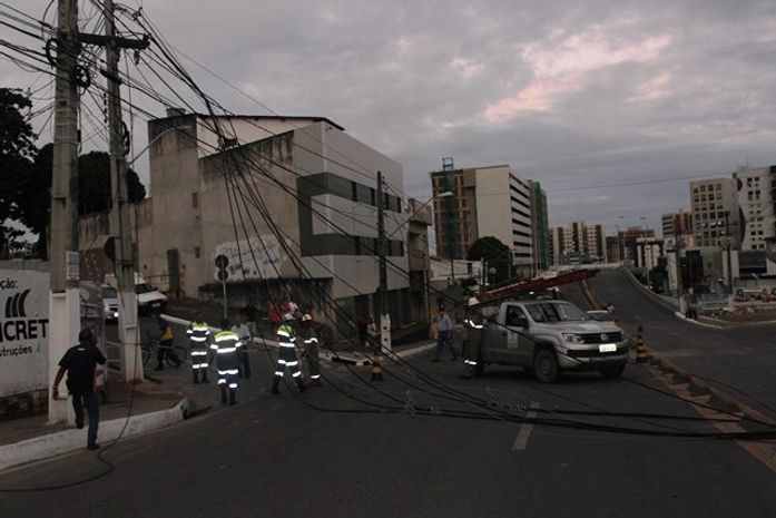 Acidente interditou Leste-Oeste