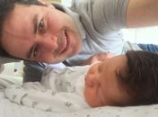 Renan Filho e o João,seu segundo filho nascido há cinco dias em Maceió