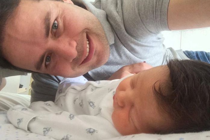 Renan Filho e o João,seu segundo filho nascido há cinco dias em Maceió