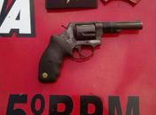 Polícia apreendeu arma de suspeito após perseguição