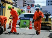 Prefeito vistoria recuperação de vias na Jatiúca