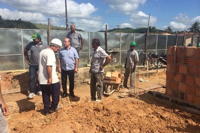 Prefeito acompanha de perto os trabalhos