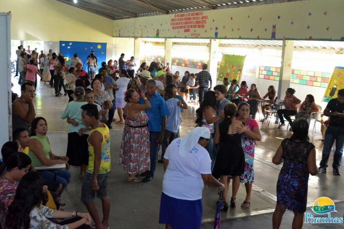 Idosos do Serviço de Convivência e Fortalecimento de vínculo de Piranhas participam de confraternização