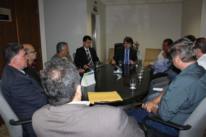 Reunião com candidatos ao governo