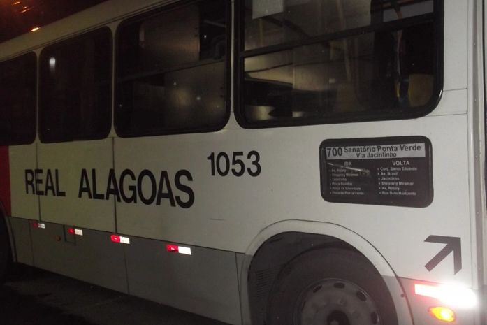 Ônibus da empresa Real Alagoas