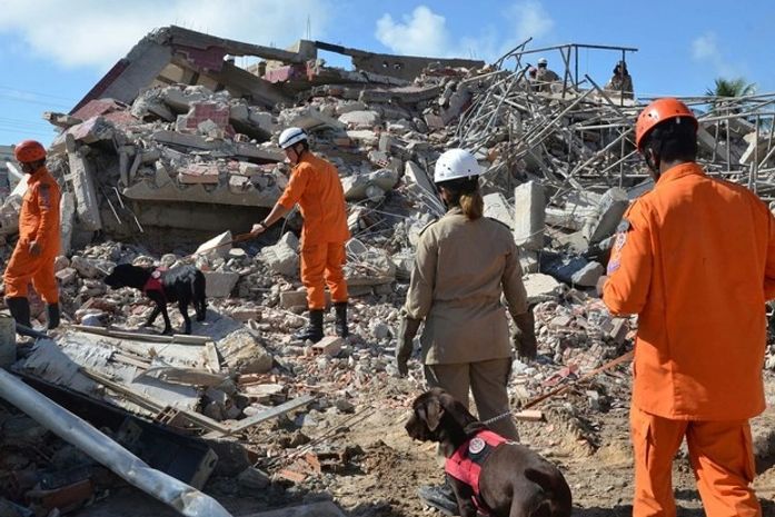 Equipes do Corpo de Bombeiros trabalharam 34 horas em resgate à família