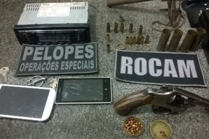 Materiais apreendidos pela polícia