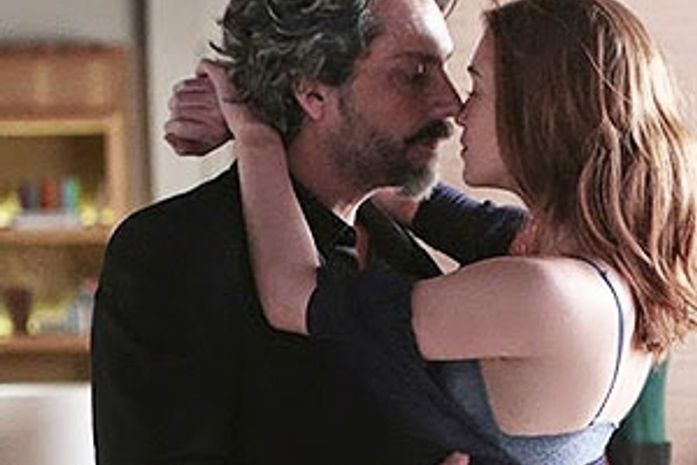 Ninfeta Maria Isis perdeu a virgindade com José Alfredo; saiba como foi