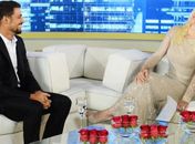 Cauã Reymond elogia seios de apresentadora argentina, de 70 anos: "Seios bonitos"