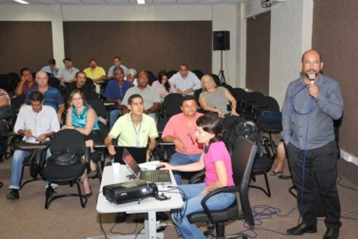 Prefeitura realiza audiência pública para debater a LOA 2015