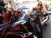 Adriane Galisteu faz festa de aniversário com o tema Batman para o filho, Vittorio