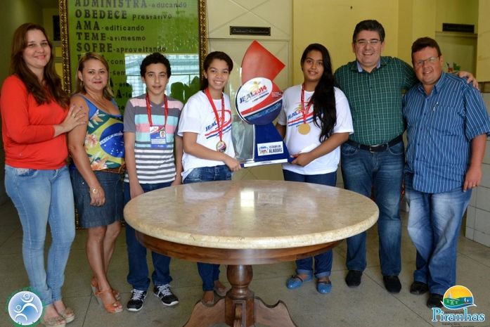 Prefeito recebe judocas que foram ouro no JEAL 2014