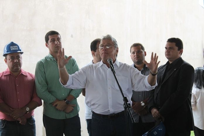 Nova adutora é inaugurada e acaba o racionamento de água no Agreste