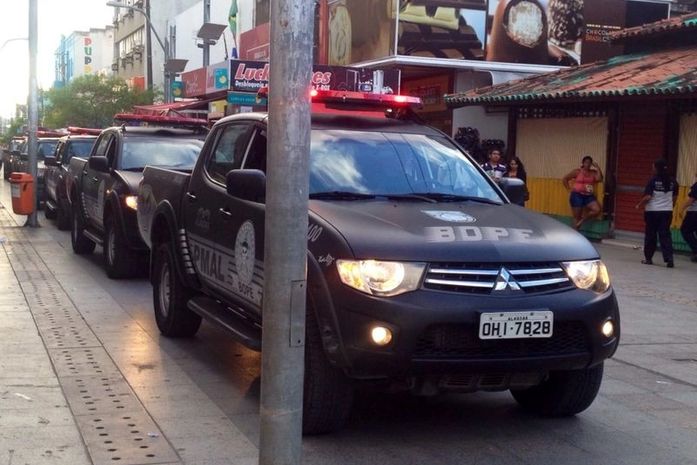 Equipes percorrem prostíbulos no Centro