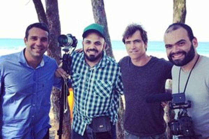 Da esquerda para a direita: Carlos Percol, Marcelo Lyra, o surfista Carlos Burle e Alexandre Severo