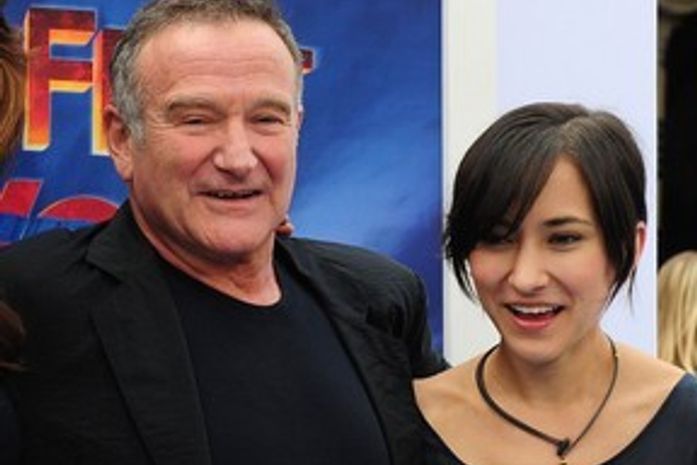 Filha de Robin Williams exclui perfil em rede social após receber supostas fotos do pai morto