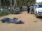 Pai e filho são assassinados por homens encapuzados enquanto caminhavam