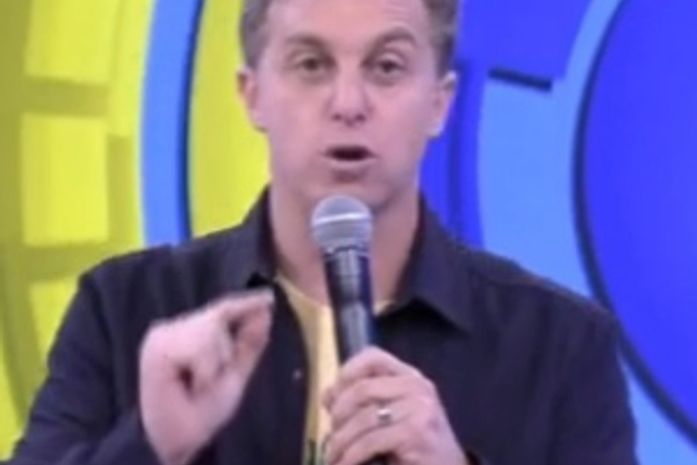 Luciano Huck faz pergunta esquisita a Sandy e marido da cantora reage no Twitter