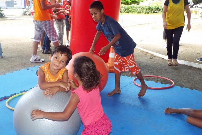 Lazer na Praça: atividades culturais e religiosas movimentam domingo na Centenário